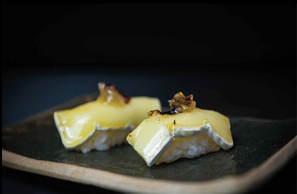 ASOKO Brie con cebolla (2ud) - restaurante japones